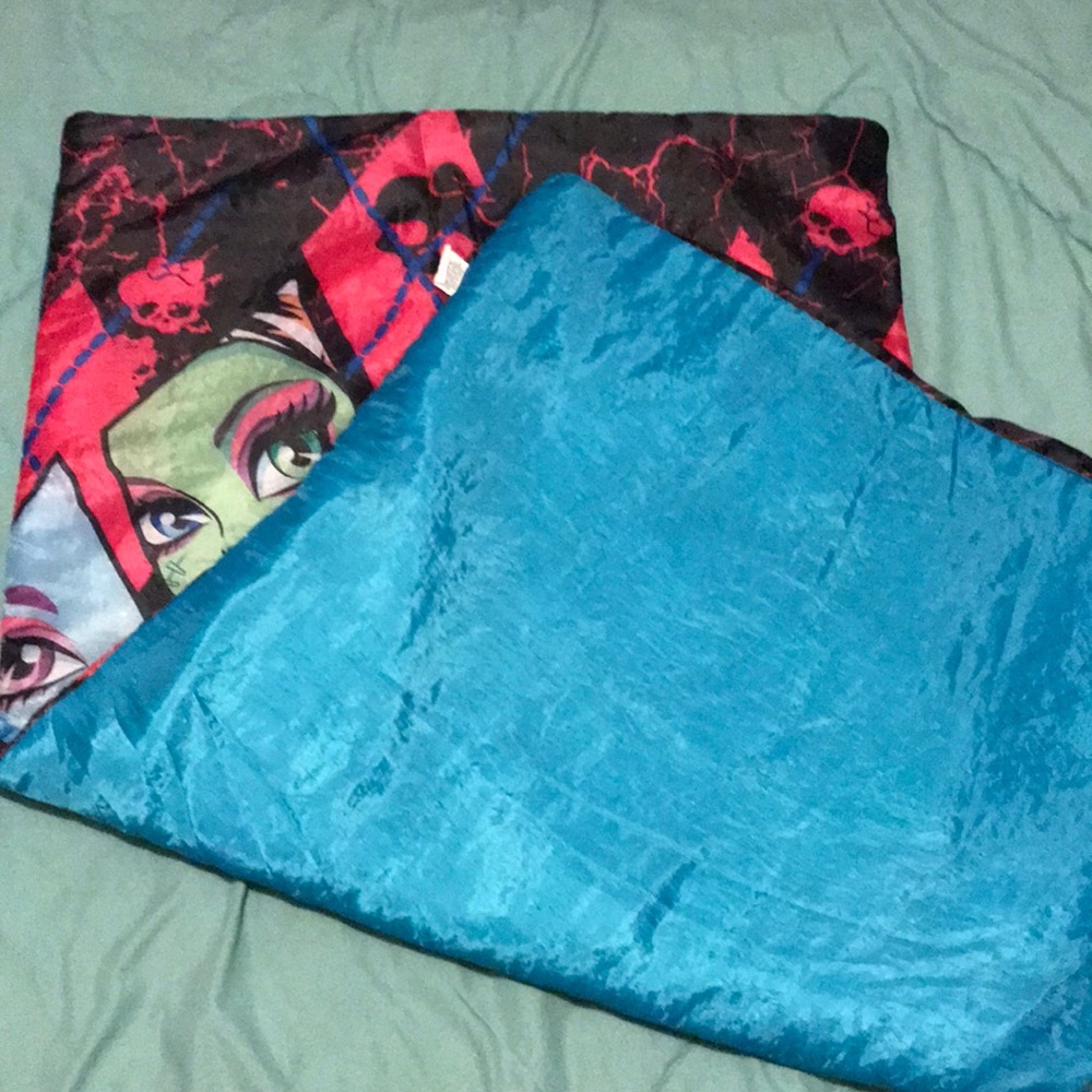 Monster high sleeping bag